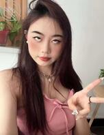 晚上在女朋友手机里发现的没想到是这样的人大家觉得怎么样应该怎么办多多评论2